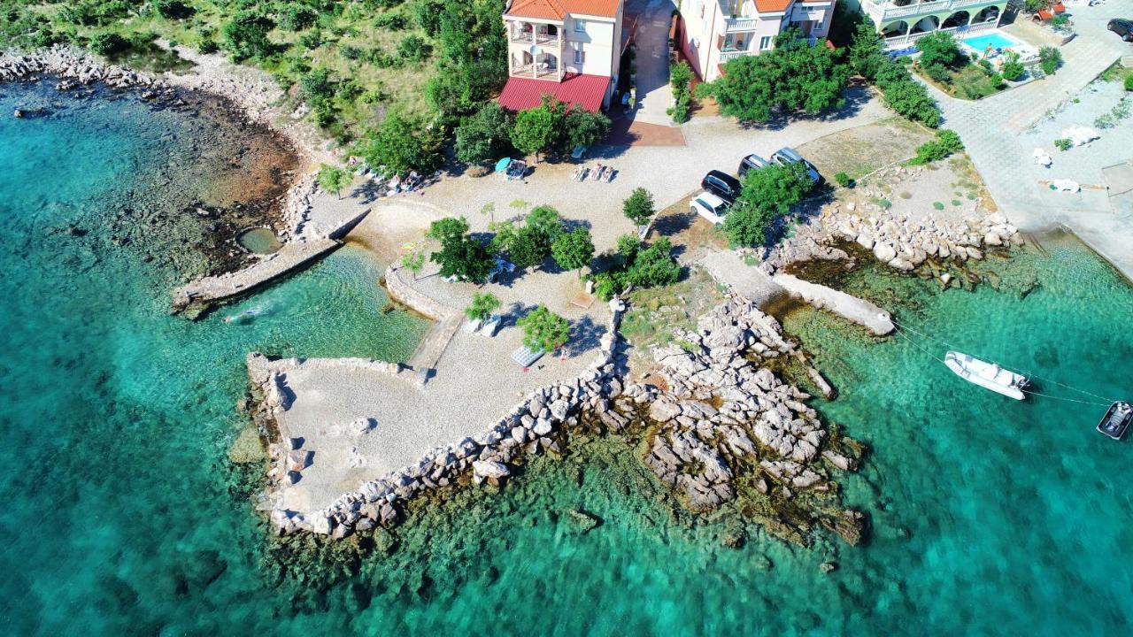 Ferienhaus Elena Karlobag Exteriér fotografie