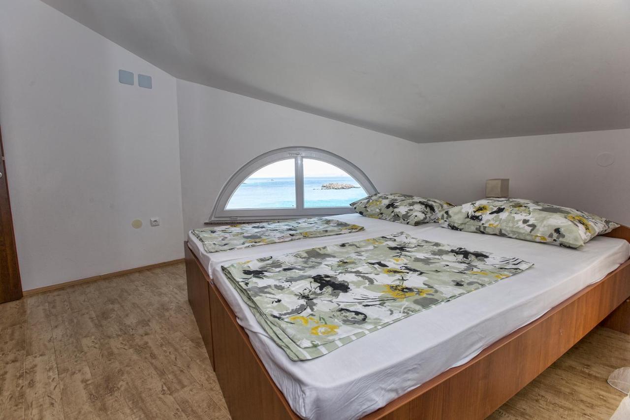 Ferienhaus Elena Karlobag Exteriér fotografie