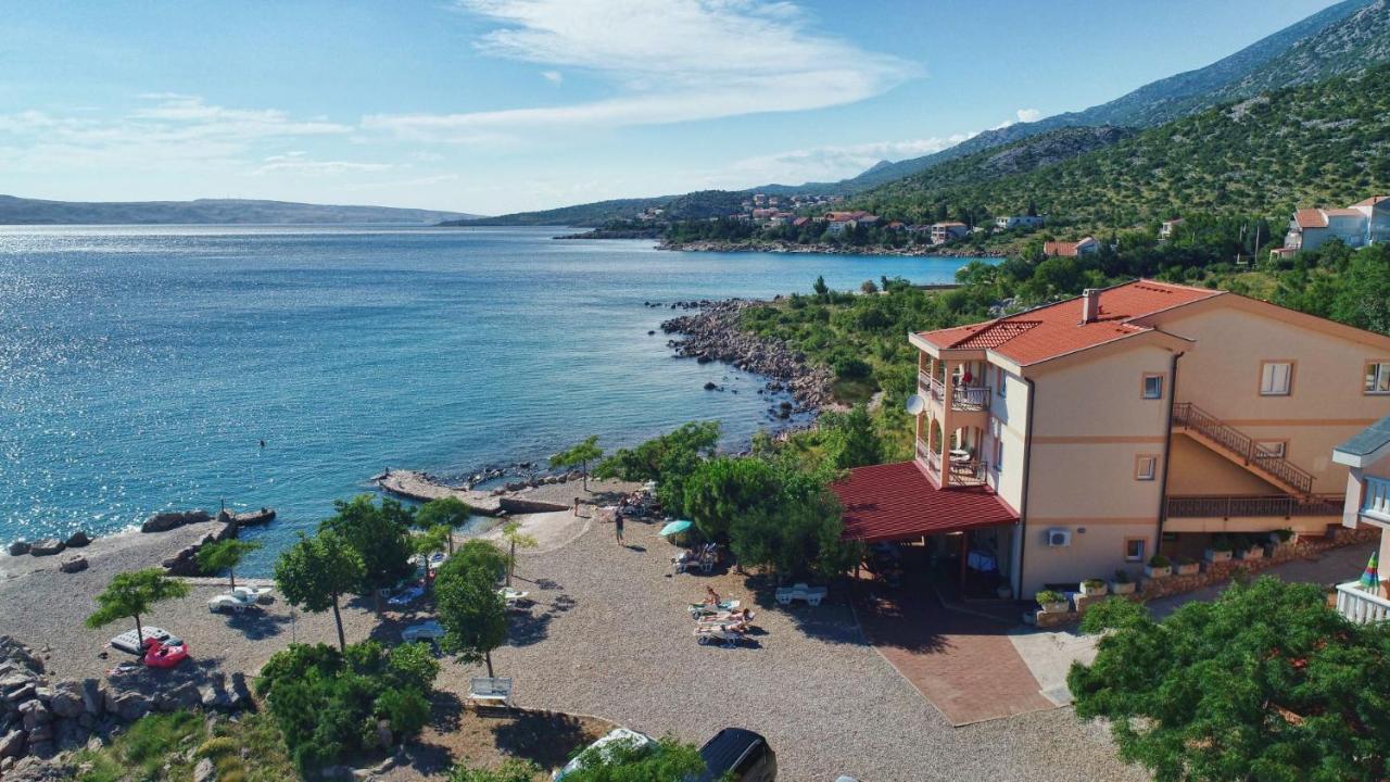 Ferienhaus Elena Karlobag Exteriér fotografie