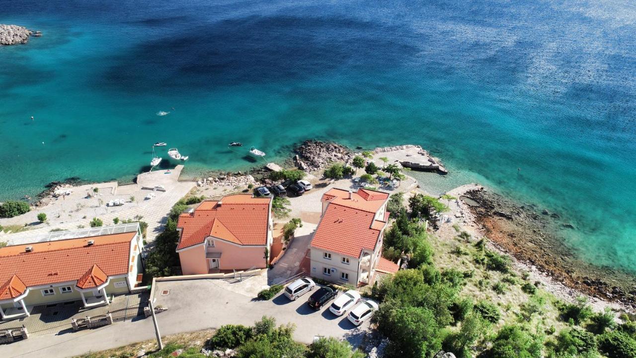 Ferienhaus Elena Karlobag Exteriér fotografie